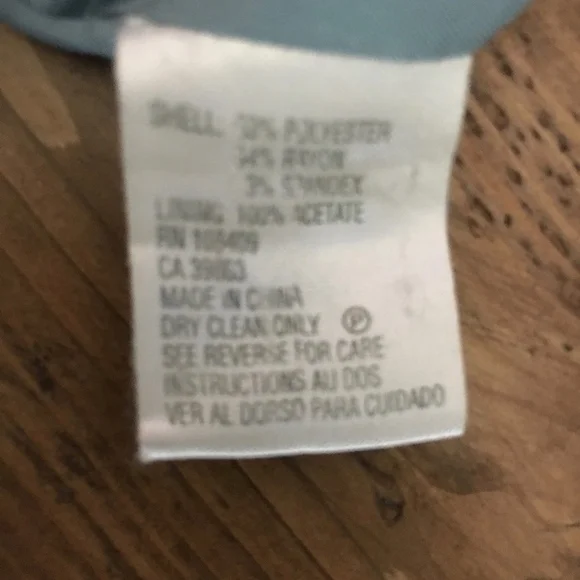 TAHARI Sleeveless Rounded Neckline Blouse Size 12 - Picture 7 of 8